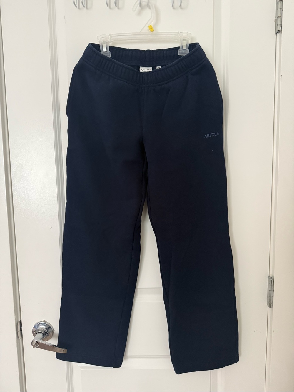 Aritzia Admiral Navy Blue Women’s Mega Straight Sweatpants